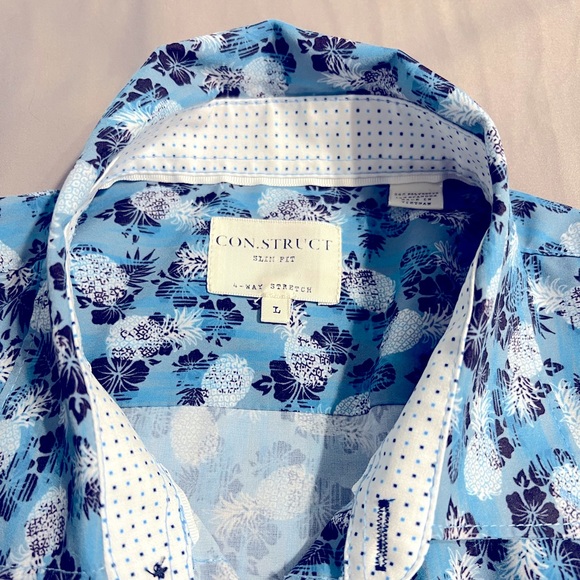Construct casual button down shirt. Blue with pineapple pattern - Picture 2 of 3